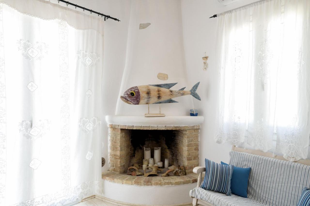 Hara'S Villa In Naousa , Paros Exteriör bild