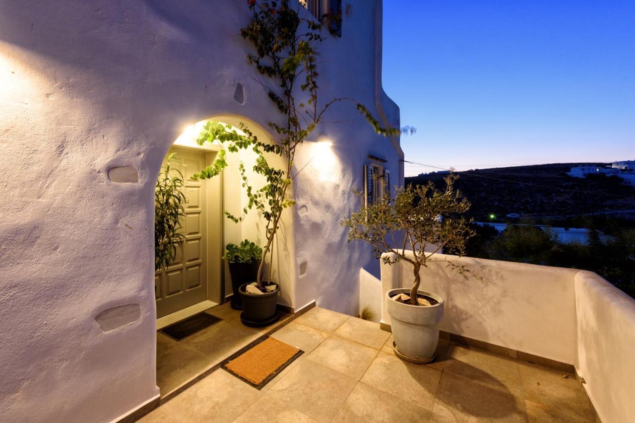 Hara'S Villa In Naousa , Paros Exteriör bild