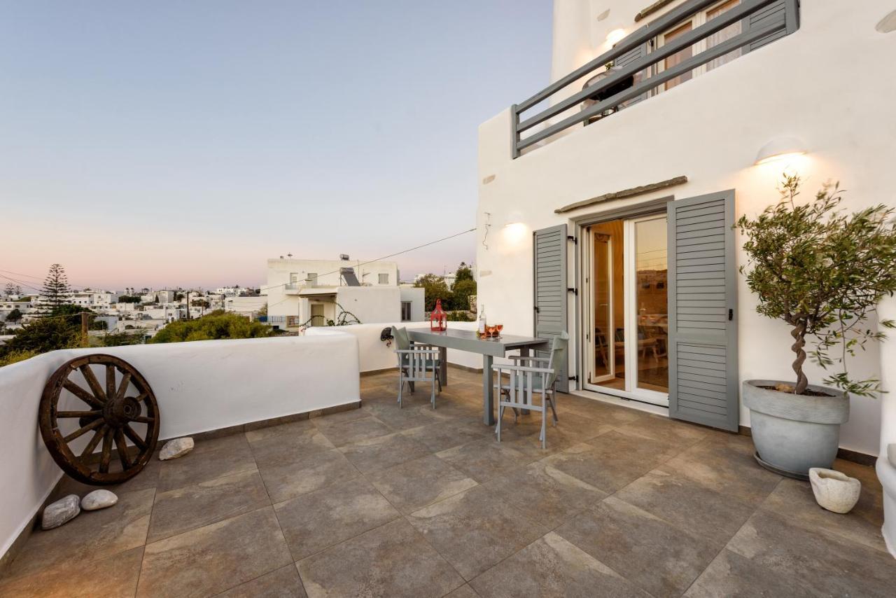 Hara'S Villa In Naousa , Paros Exteriör bild